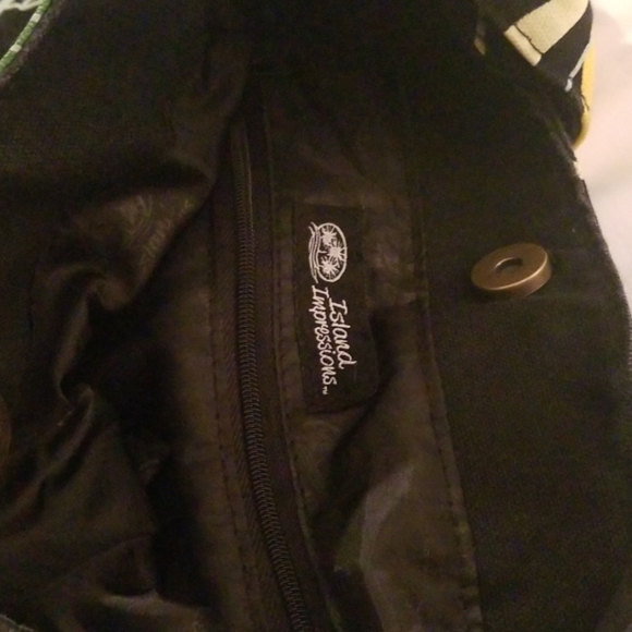 Island Impression Purse - Picture 4 of 4